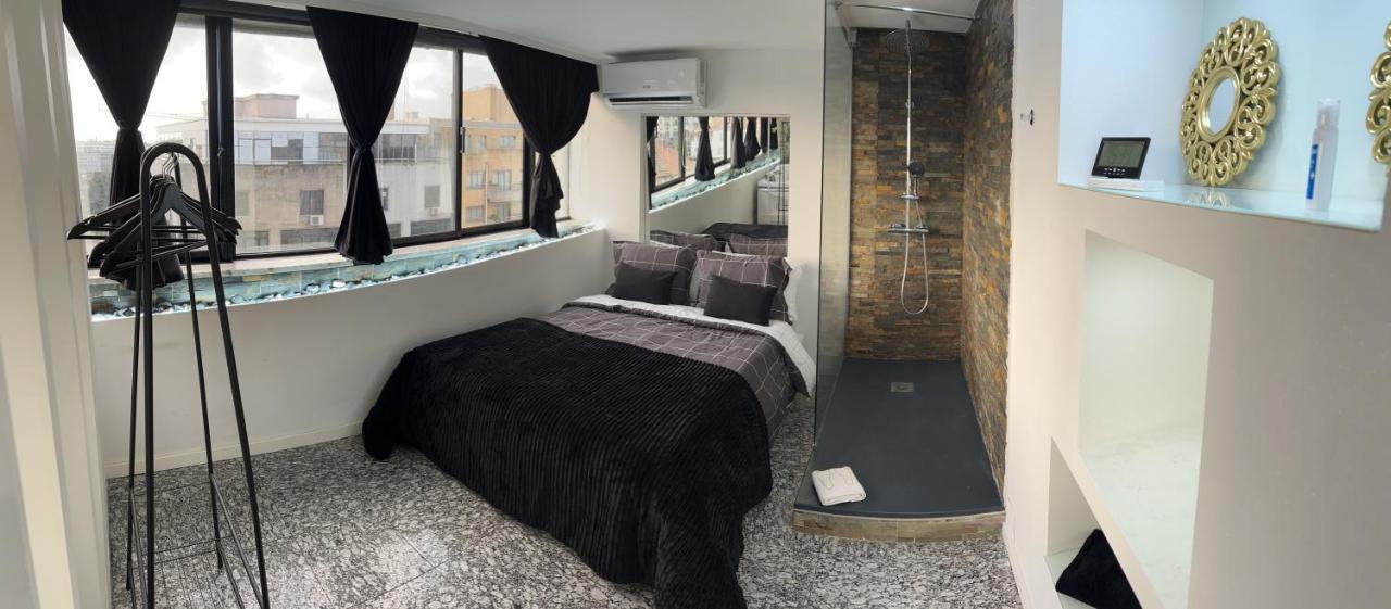 Modern Room With Indoor Shower Near The River - Quarto Moderno Com Duche Interior Proximo Da Ribeira Vila Nova de Gaia Luaran gambar
