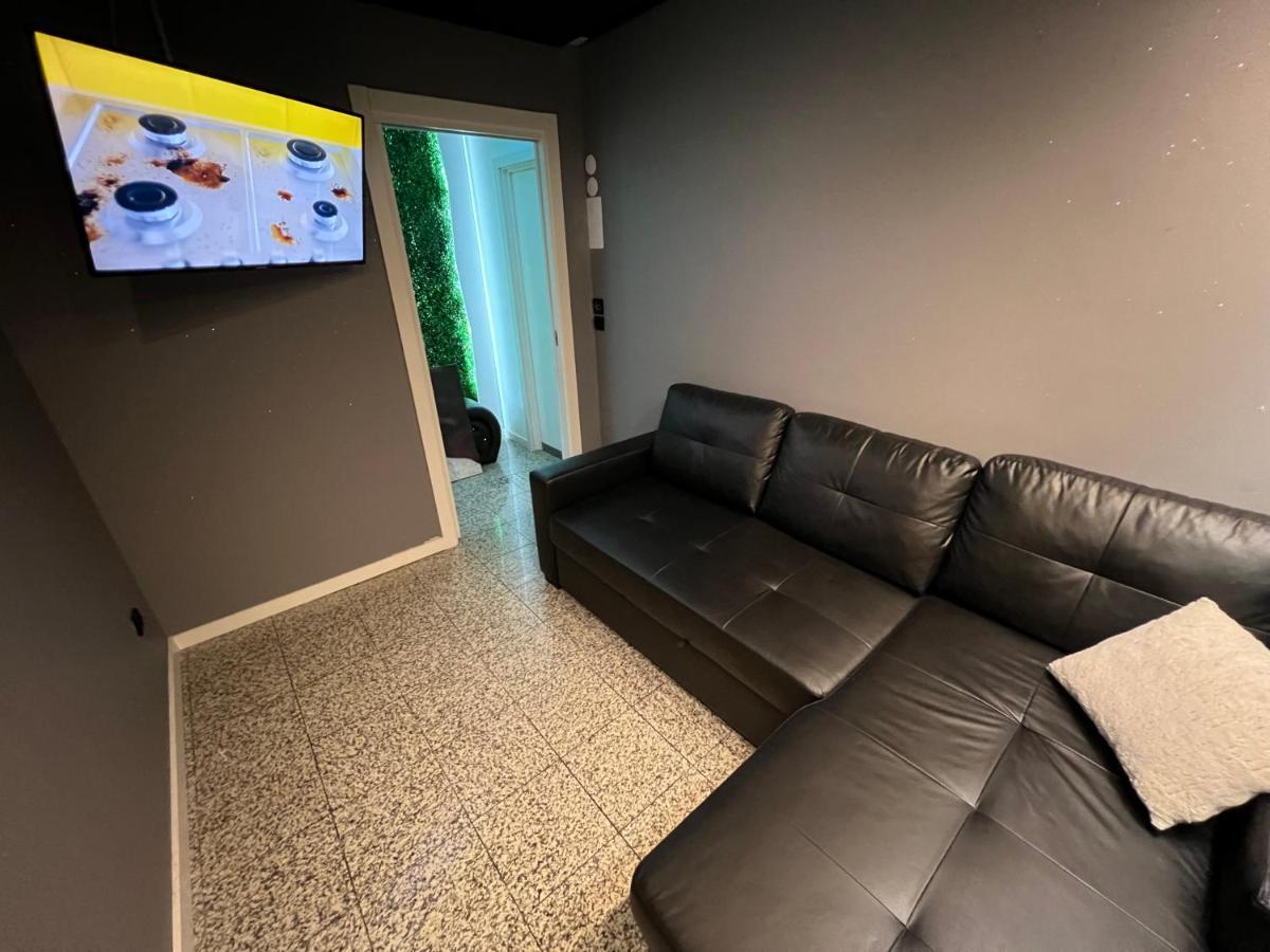 Modern Room With Indoor Shower Near The River - Quarto Moderno Com Duche Interior Proximo Da Ribeira Vila Nova de Gaia Luaran gambar