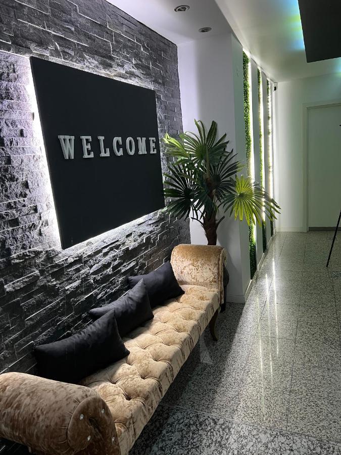 Modern Room With Indoor Shower Near The River - Quarto Moderno Com Duche Interior Proximo Da Ribeira Vila Nova de Gaia Luaran gambar